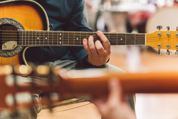 ミュージシャンが音楽だけに集中できる環境を：買取GEEKが提案するギターの価値とブリッジ調整の重要性