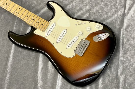 Fender / American Special Stratocaster w/Custom Shop ’69 Pickups