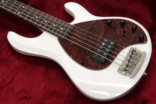 Sterling by musicman Ray35 4.57kg