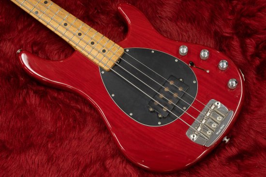 Ernieball Musicman / Sterling Red