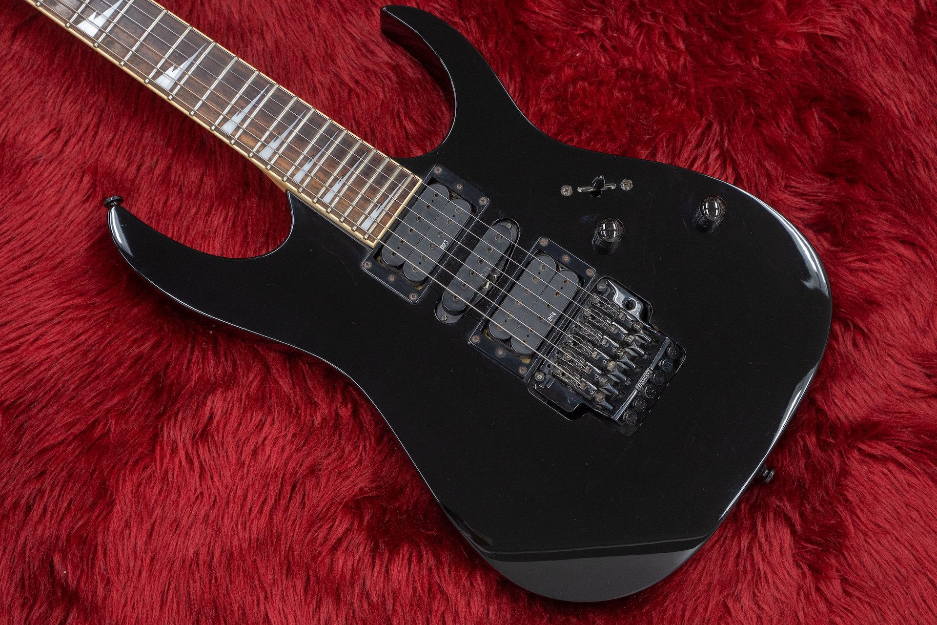 Ibanez / RG370