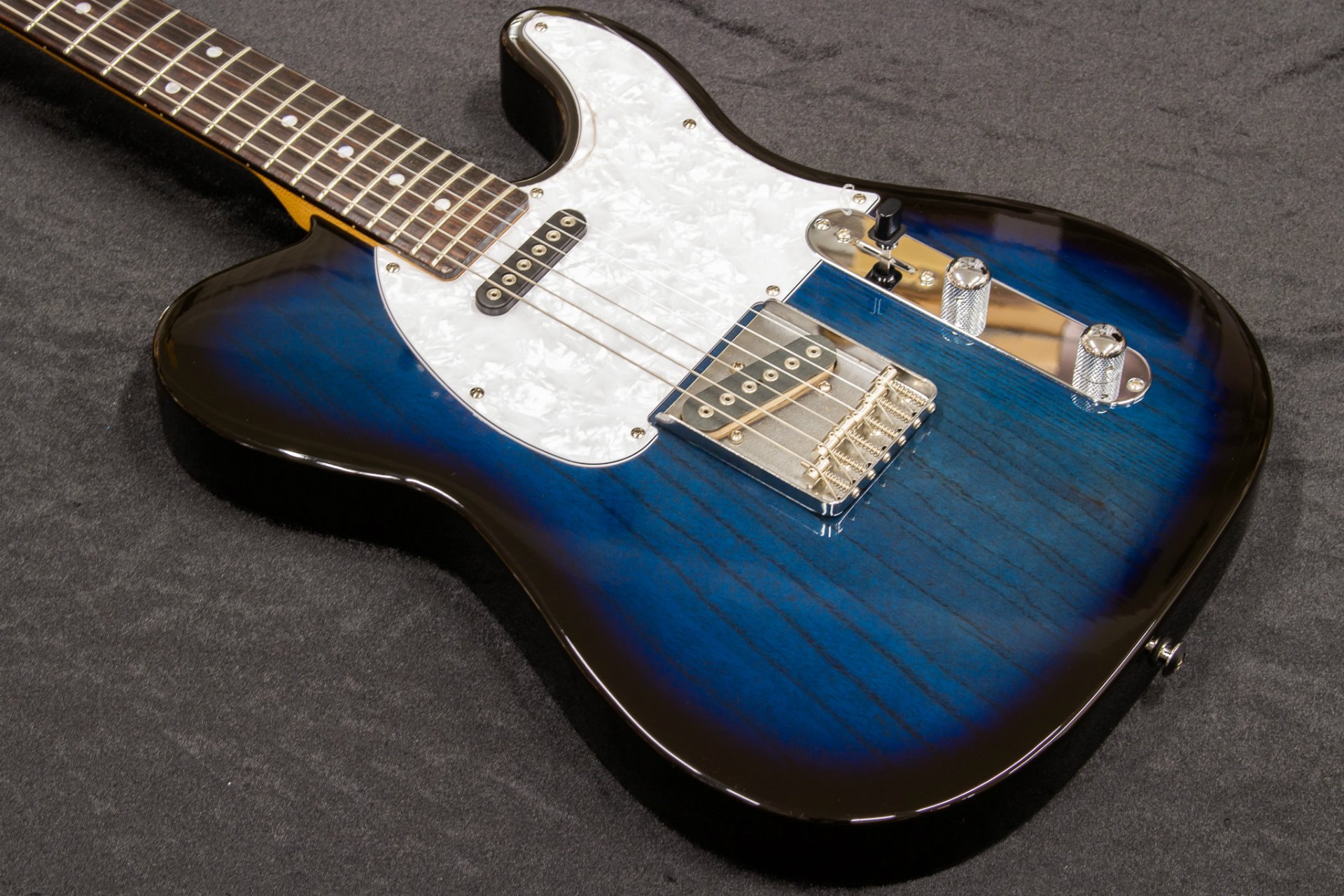 G&L / Premium ASAT Classic BB/R