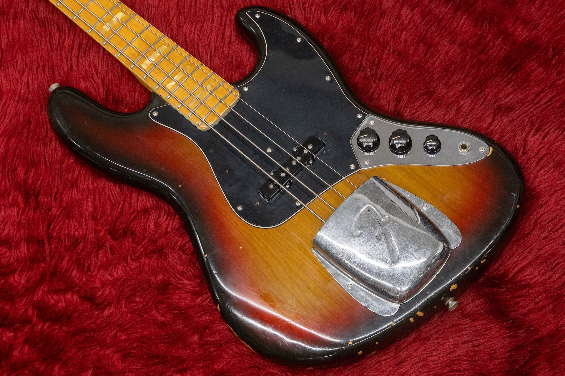 Fender  / 1976 Jazz Bass 3TS/M