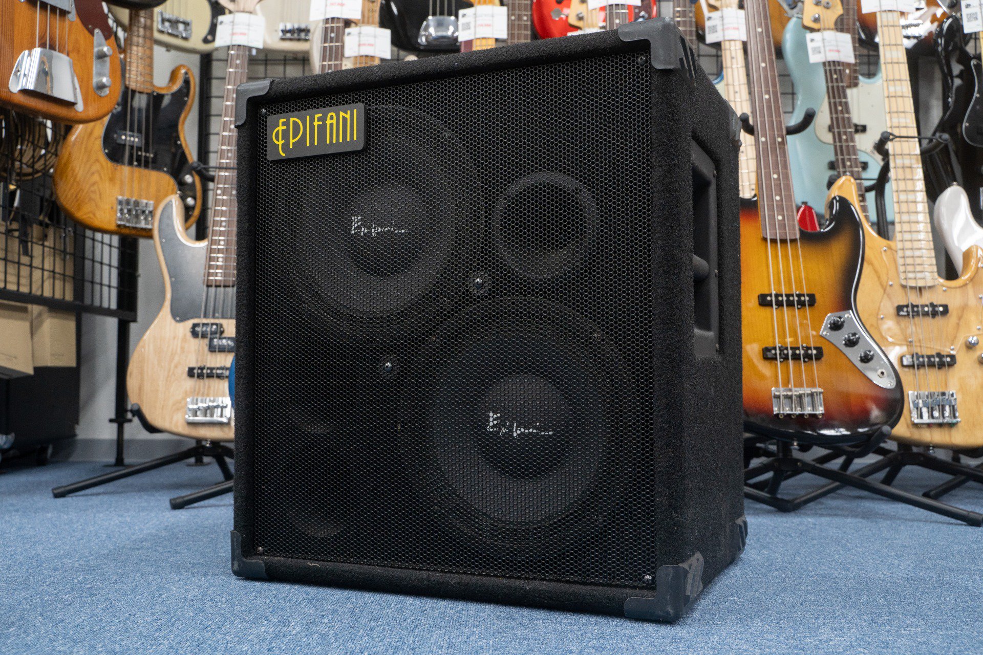 Epifani / T210 8 ohms 400W