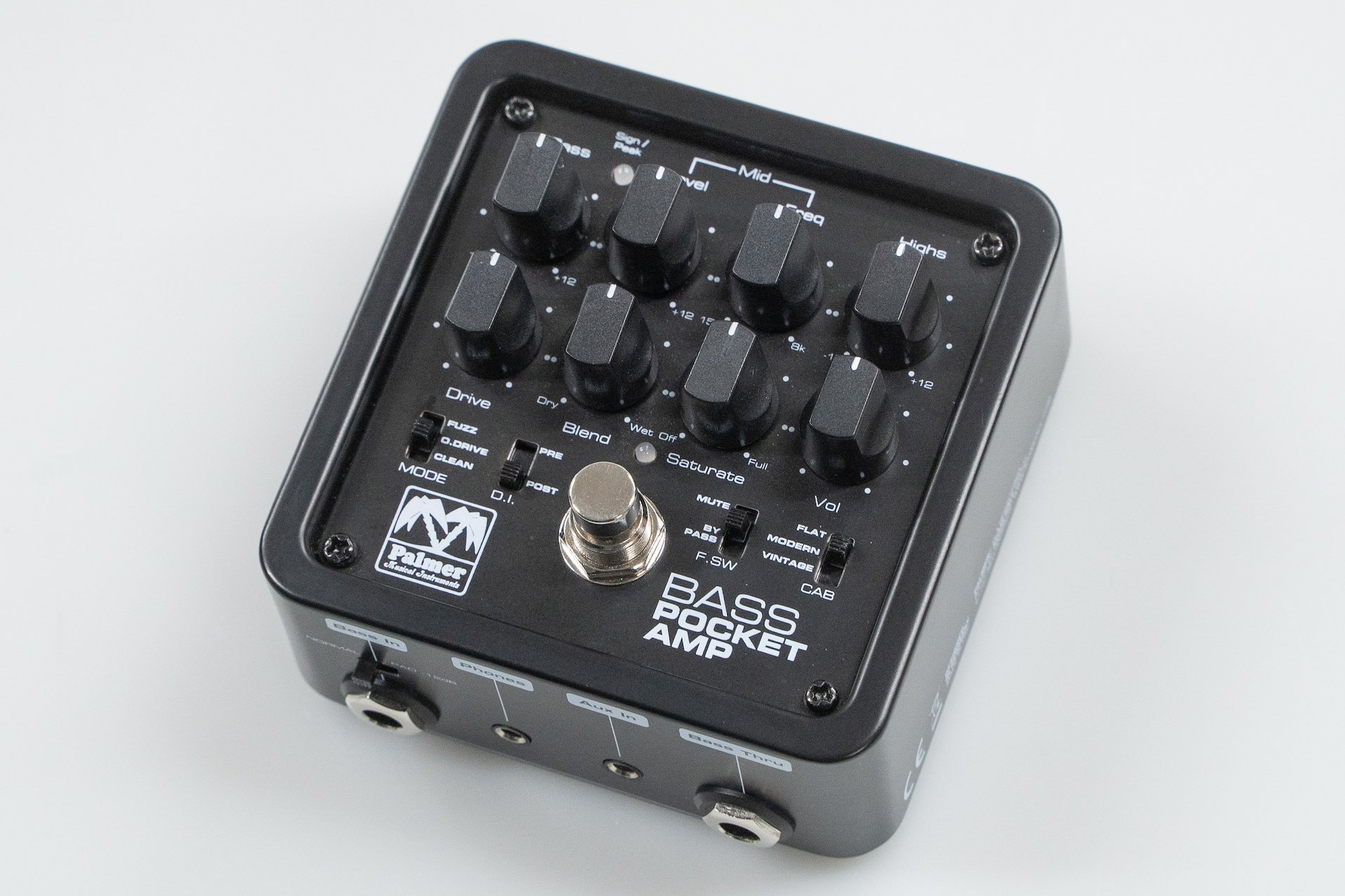 Palmer / Pocket Amp Bass: Portable Bass Preamp with DI-Out