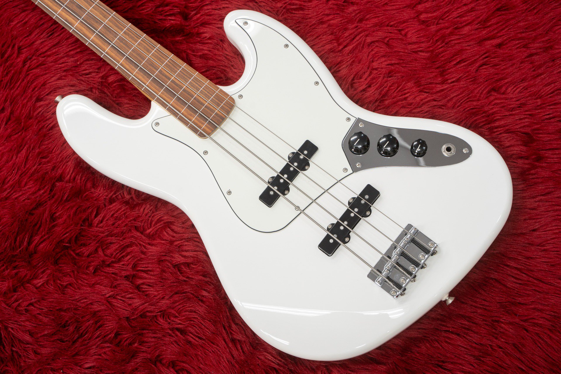 Fender  / Player Jazz Bass Fretless Polar White 2018 4.325kg