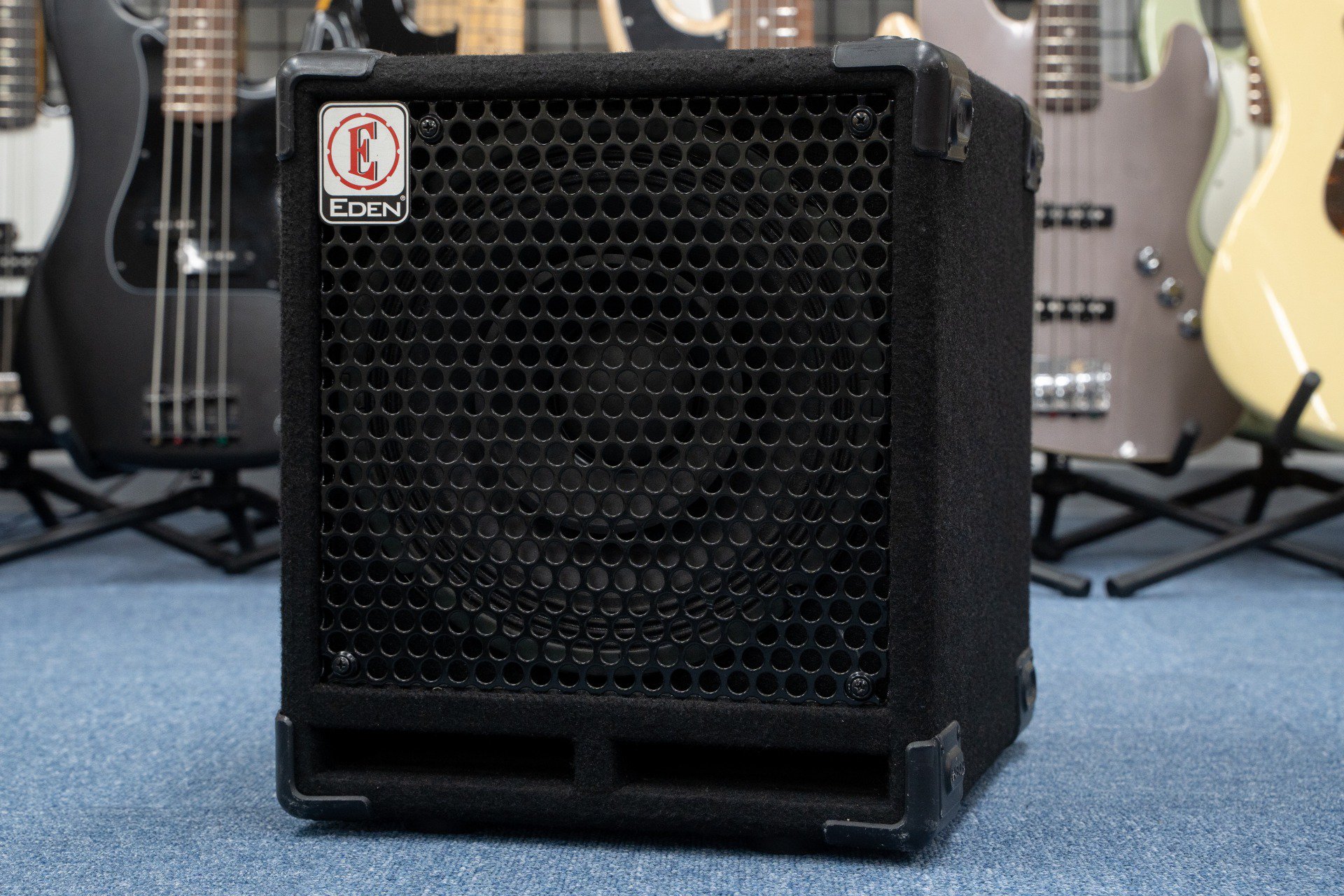 EDEN / EX1108 Bass Speaker Cabinet 300W 8ohms