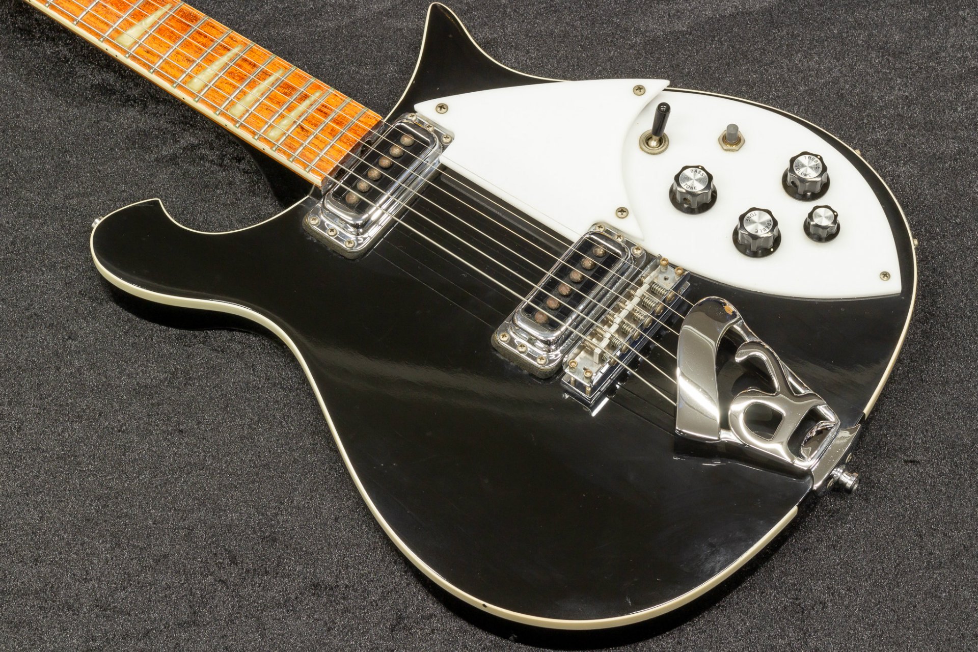 Rickenbacker / 620 Jetglo ’97