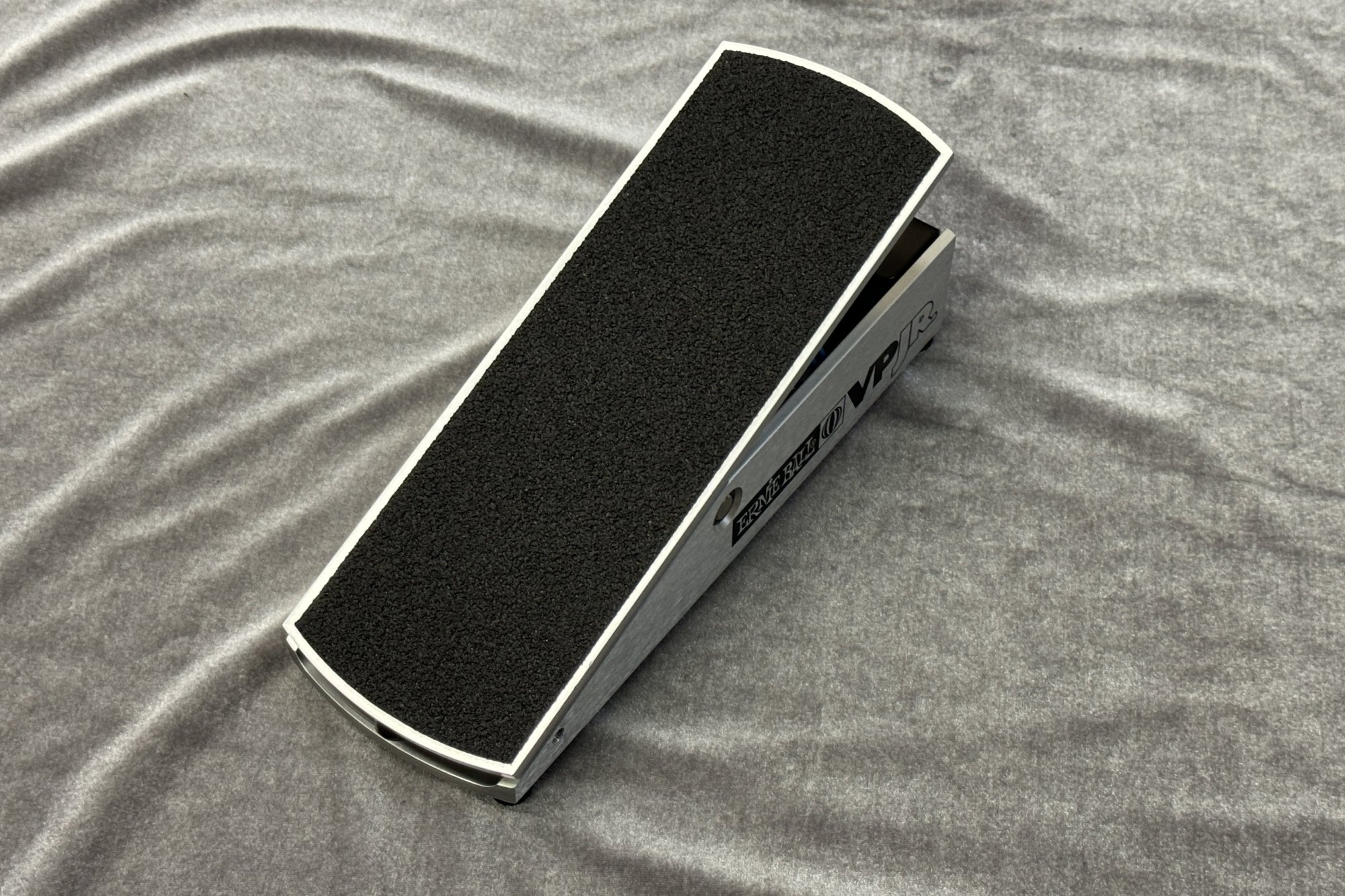 Kardian  / VOLUME PEDAL KND-LOW FOR BASS