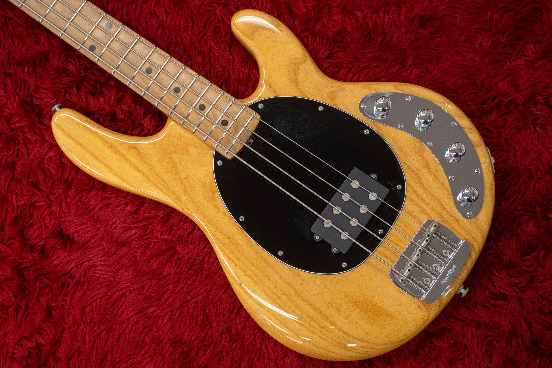 Ernieball Musicman / StingRay Special 1H Classic Natural 2018 3.850kg