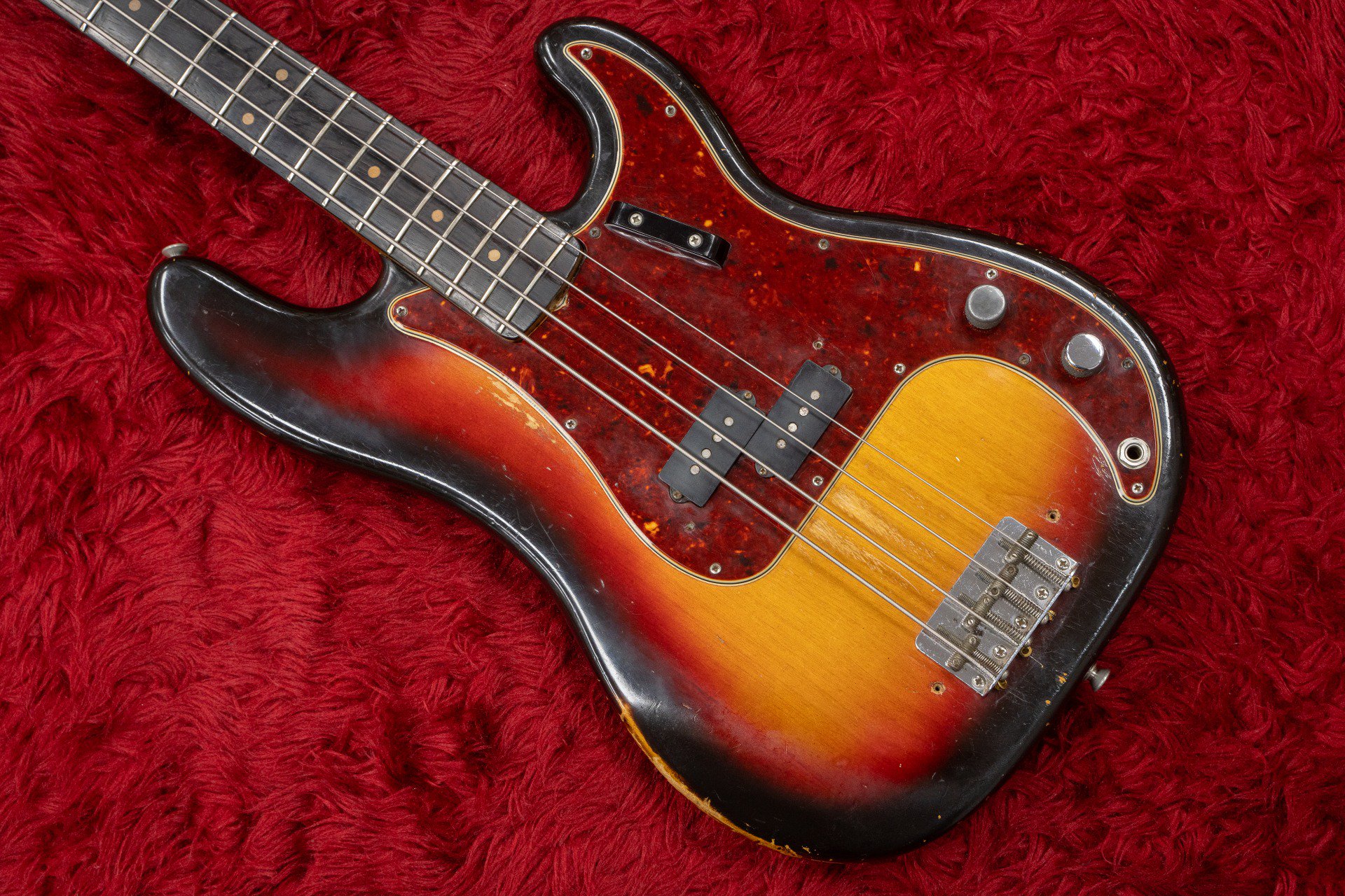 Fender / Precision Bass 1964 4.380kg