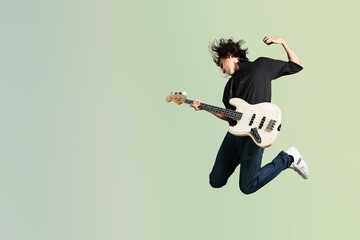 ギター買取なら宅配で全国対応！自宅で簡単に売れる「買取GEEK」の安心査定 |買取GEEK