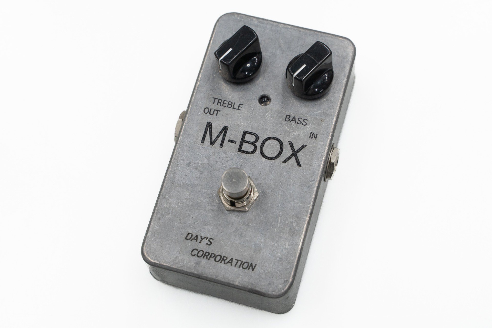 DAY’S CORPORATION / M-BOX